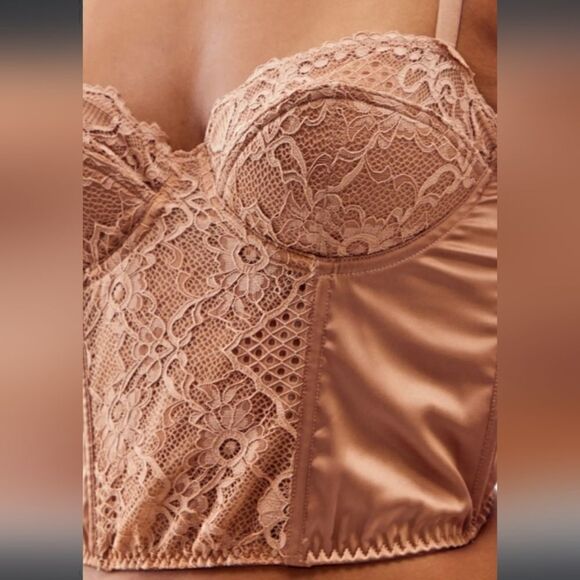 NEW Urban Outfitters BDG Lace and Satin Corset Crop Top Sz Small NWOT - Picture 4 of 11